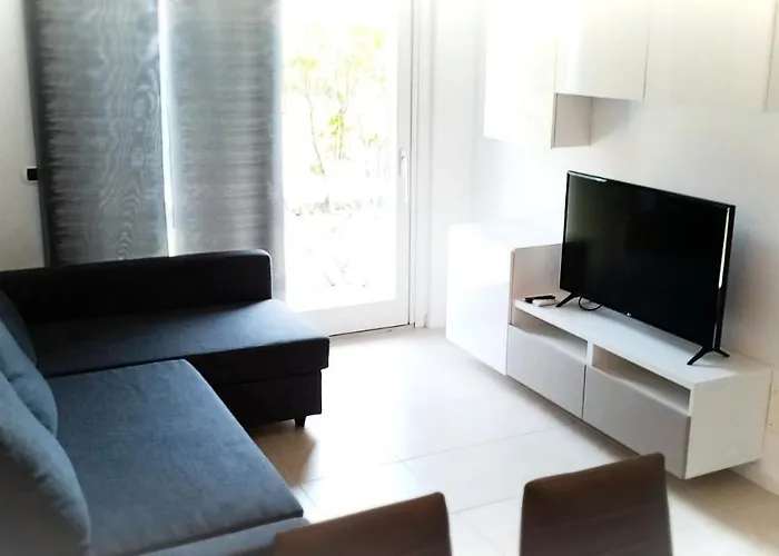 Alessandra Supervacanza - Дом отдыха *